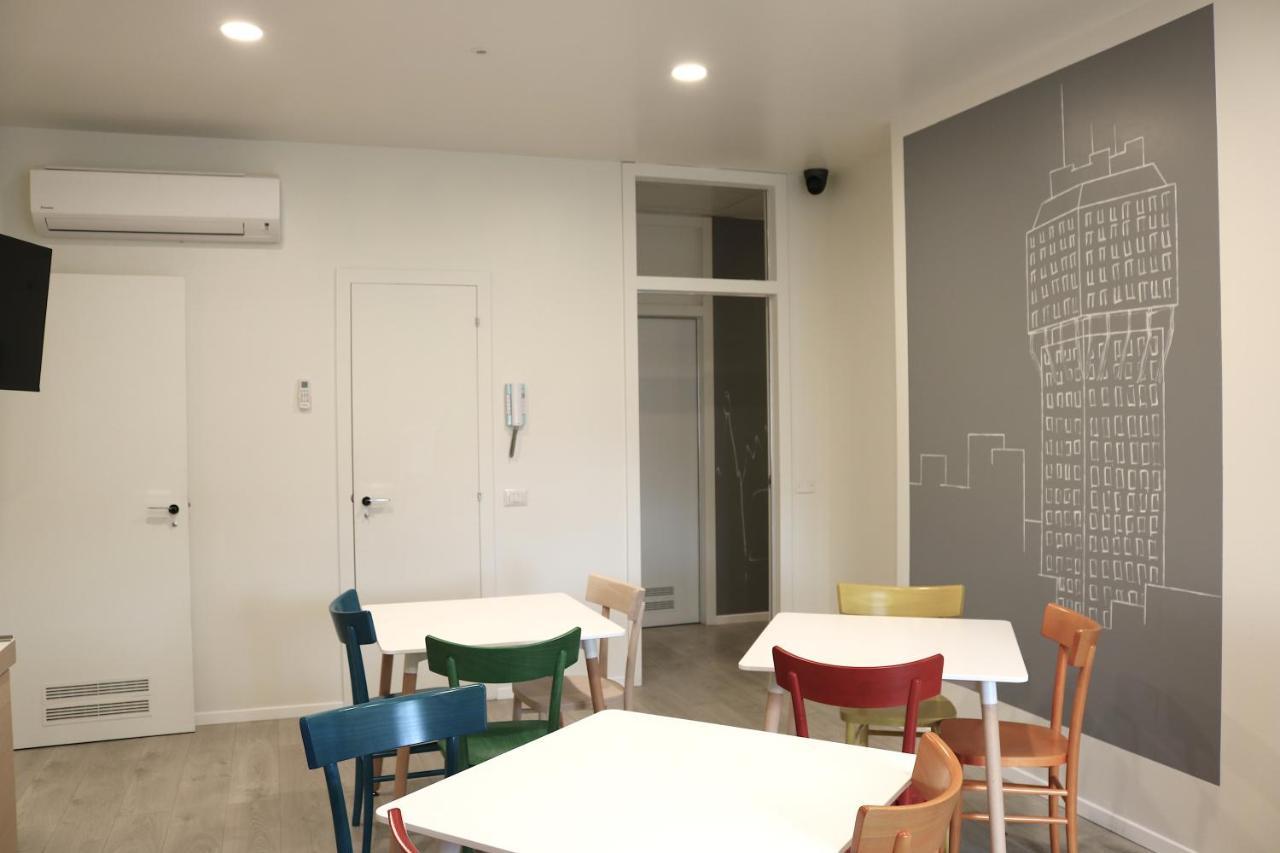 Sleep Inn Assago With Balcony - 8 Екстериор снимка